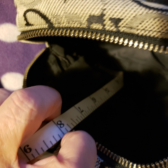 Guess mini backpack - Picture 4 of 9